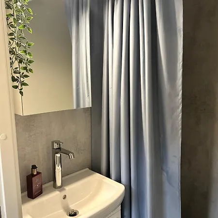 Paskeferie! Fin Og Nyoppusset Studioleilighet For To - Gratis Parkering Og El-lading Apartment Trondheim